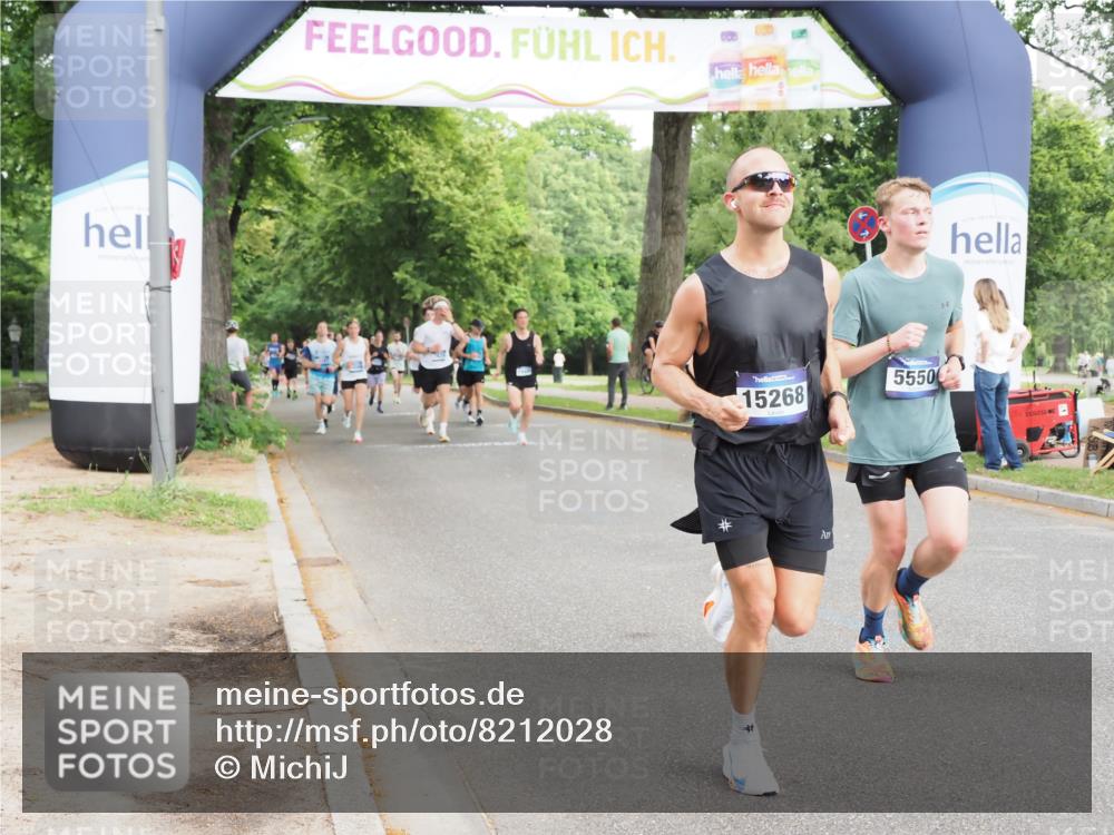 29.06.2025 - hella hamburg halbmarathon MichiJ http://msf.ph/oto/8212028 29.06.2025 10:23:14 Zwischen KM18-KM19 5550, 7901, 13771, 15268, 16243, 17751, 18837 meine-sportfotos.de