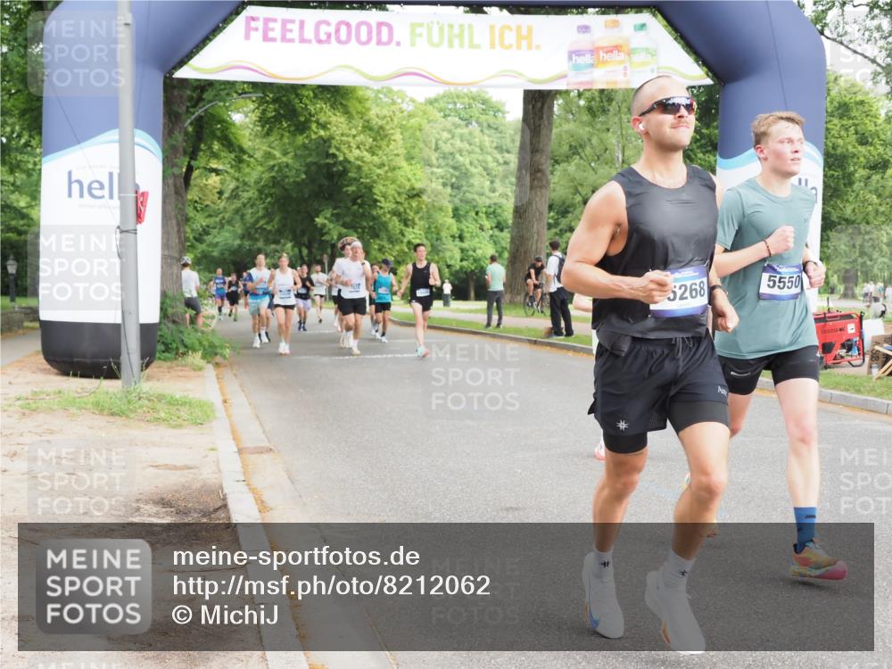 29.06.2025 - hella hamburg halbmarathon MichiJ http://msf.ph/oto/8212062 29.06.2025 10:23:14 Zwischen KM18-KM19 5550, 7901, 13771, 15268, 16243, 17751, 18837 meine-sportfotos.de