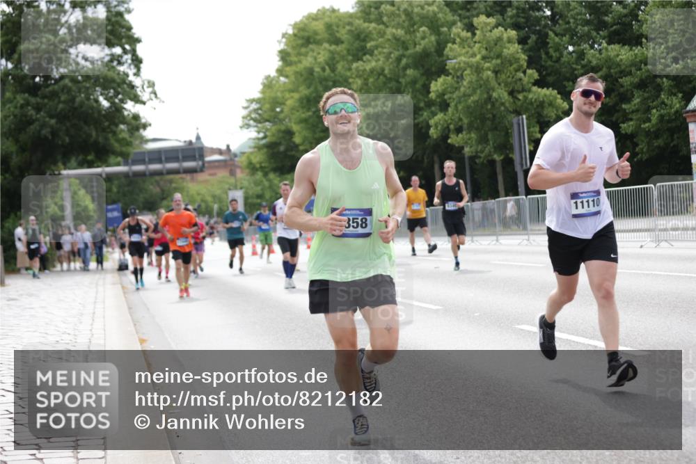 29.06.2025 - hella hamburg halbmarathon Jannik Wohlers http://msf.ph/oto/8212182 29.06.2025 10:26:37 Lombardsbrücke 1530, 1793, 1973, 2045, 2306, 4358, 5494, 5495, 5707, 6637, 7069, 7234, 7314, 8056, 8281, 9349, 10465, 11110, 13462, 14020, 14021, 15108, 16479, 17049, 17445, 18962, 18976, 18978 meine-sportfotos.de