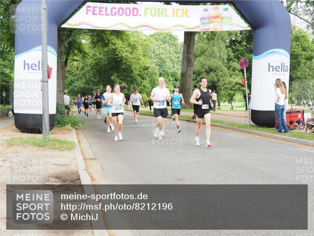 29.06.2025 - hella hamburg halbmarathon MichiJ http://msf.ph/oto/8212196 29.06.2025 10:23:16 Zwischen KM18-KM19 5550, 7628, 7901, 13771, 14448, 15268, 17751 meine-sportfotos.de