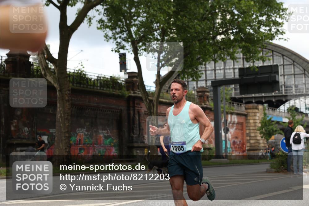 29.06.2025 - hella hamburg halbmarathon Yannick Fuchs http://msf.ph/oto/8212203 29.06.2025 10:32:29 20KM 1505, 2404, 3480, 3790, 5791, 7152, 7154, 7743, 8571, 9017, 9171, 9643, 9944, 10793, 10922, 11106, 11423, 11952, 12900, 13148, 13595, 13900, 14274, 15303, 15382, 15888, 16698, 17726, 18103, 18193, 18277, 18723 meine-sportfotos.de
