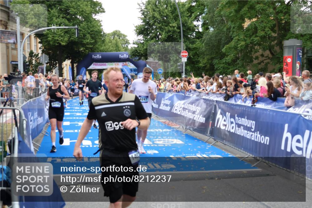 29.06.2025 - hella hamburg halbmarathon Zöllner http://msf.ph/oto/8212237 29.06.2025 10:50:30 Ziel 3414, 4127, 4247, 5447, 6795, 8153, 8899, 11455, 12035, 12624, 14626, 17319, 18394 meine-sportfotos.de