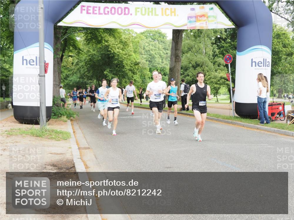 29.06.2025 - hella hamburg halbmarathon MichiJ http://msf.ph/oto/8212242 29.06.2025 10:23:16 Zwischen KM18-KM19 5550, 7628, 7901, 13771, 14448, 15268, 17751 meine-sportfotos.de