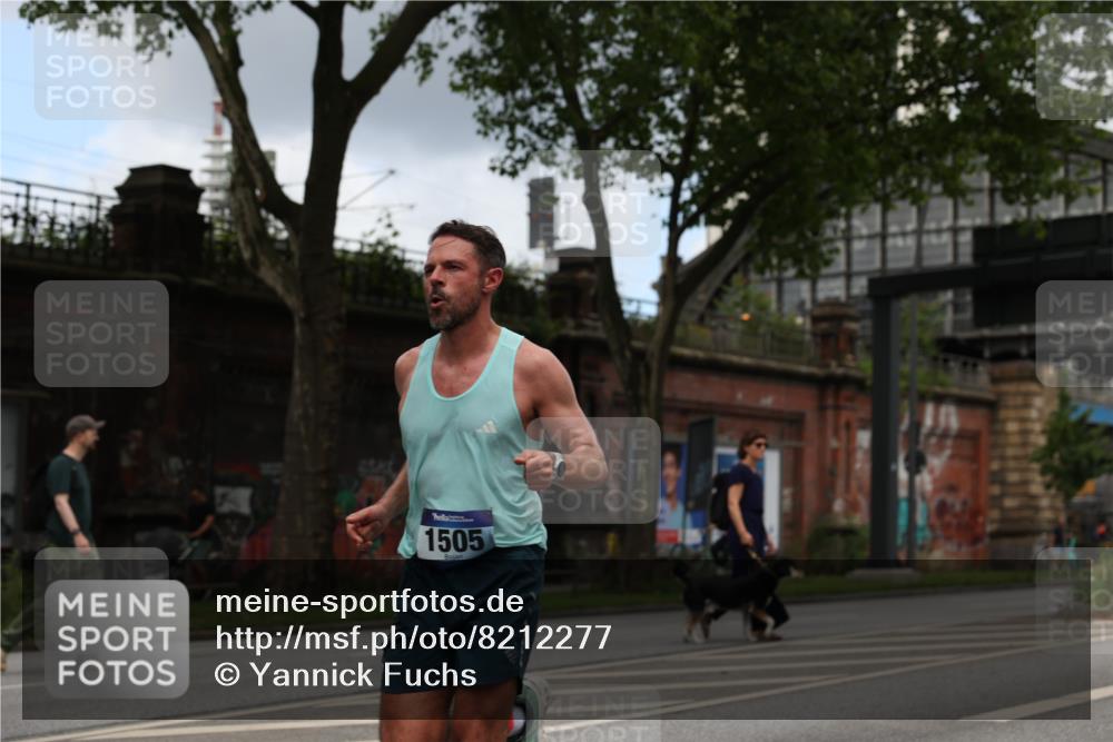 29.06.2025 - hella hamburg halbmarathon Yannick Fuchs http://msf.ph/oto/8212277 29.06.2025 10:32:29 20KM 1505, 2404, 3480, 3790, 5791, 7152, 7154, 7743, 8571, 9017, 9171, 9643, 9944, 10793, 10922, 11106, 11423, 11952, 12900, 13148, 13595, 13900, 14274, 15303, 15382, 15888, 16698, 17726, 18103, 18193, 18277, 18723 meine-sportfotos.de