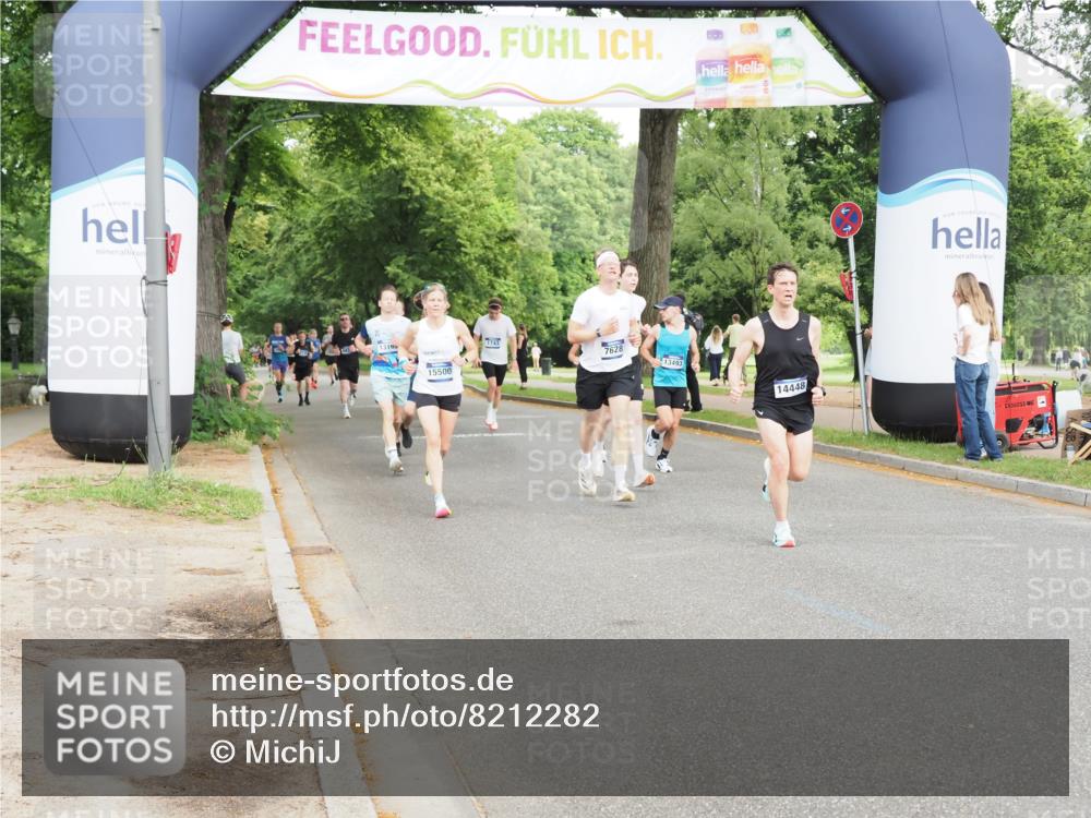 29.06.2025 - hella hamburg halbmarathon MichiJ http://msf.ph/oto/8212282 29.06.2025 10:23:17 Zwischen KM18-KM19 5550, 7628, 7901, 13493, 13771, 14448, 15268, 17751, 18026 meine-sportfotos.de
