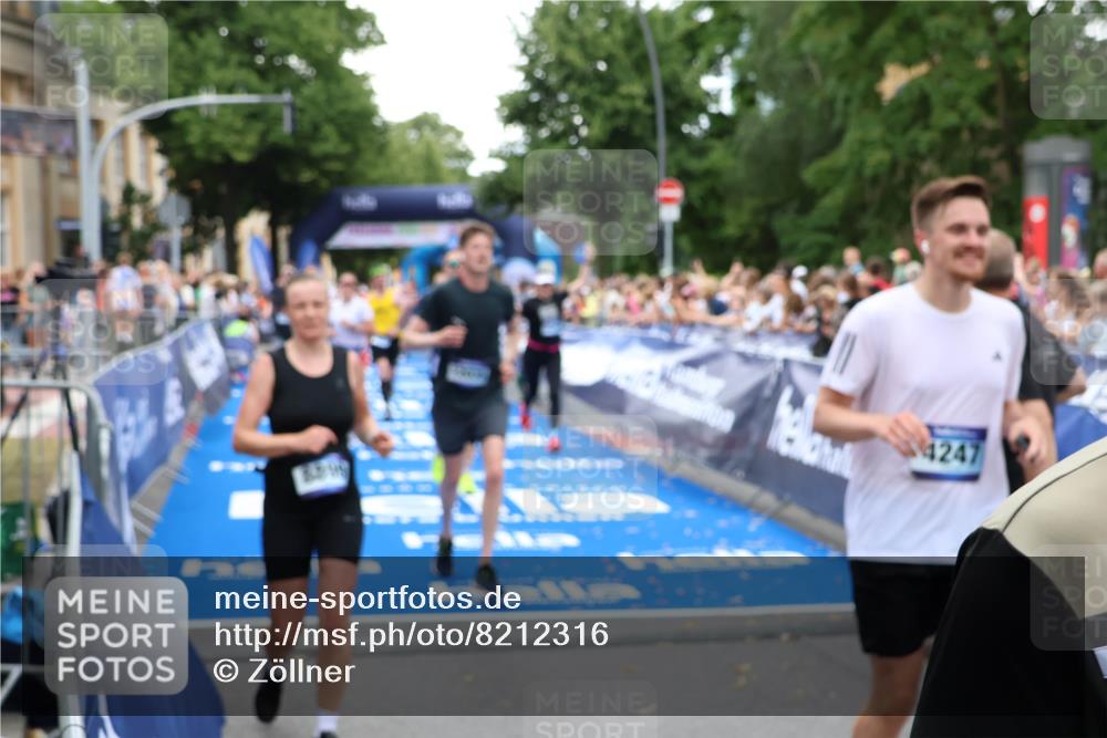29.06.2025 - hella hamburg halbmarathon Zöllner http://msf.ph/oto/8212316 29.06.2025 10:50:32 Ziel 3414, 4127, 5447, 6282, 6795, 7397, 8153, 11455, 12035, 12624, 13812, 14626, 16806, 17247, 17319, 18394 meine-sportfotos.de