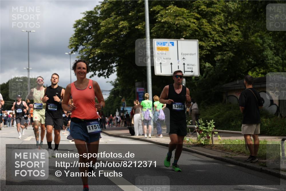 29.06.2025 - hella hamburg halbmarathon Yannick Fuchs http://msf.ph/oto/8212371 29.06.2025 10:45:22 20KM 1335, 1366, 2411, 2540, 2636, 2823, 2946, 4297, 4404, 4967, 5087, 5336, 5600, 5820, 7224, 7369, 7943, 8261, 8508, 8930, 8989, 9214, 9476, 9793, 9959, 10057, 10215, 10508, 10603, 10667, 10691, 10868, 11124, 11422, 11512, 11625, 11733, 12450, 12778, 13073, 13403, 13799, 14012, 14248, 14458, 15426, 15480, 15871, 15899, 16666, 16907, 17530, 17823, 18820, 19007, 19020, 19053 meine-sportfotos.de