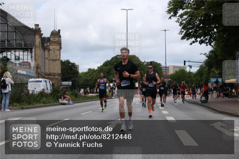 29.06.2025 - hella hamburg halbmarathon Yannick Fuchs http://msf.ph/oto/8212446 29.06.2025 10:32:30 20KM 1505, 2404, 3480, 3790, 5791, 7152, 7154, 7743, 8571, 9017, 9171, 9643, 9944, 10793, 10922, 11106, 11423, 11952, 13148, 13595, 13900, 14274, 15303, 15382, 15888, 16698, 17726, 18103, 18193, 18276, 18277, 18723 meine-sportfotos.de