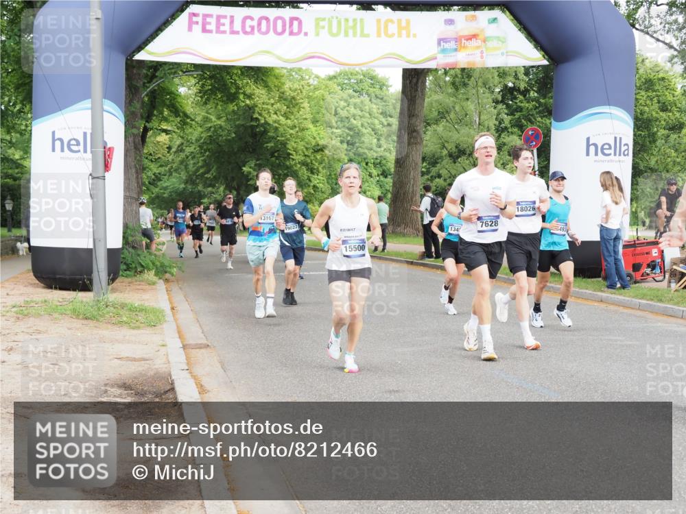 29.06.2025 - hella hamburg halbmarathon MichiJ http://msf.ph/oto/8212466 29.06.2025 10:23:18 Zwischen KM18-KM19 5550, 7628, 13493, 13494, 13771, 14448, 15268, 15500, 18026 meine-sportfotos.de