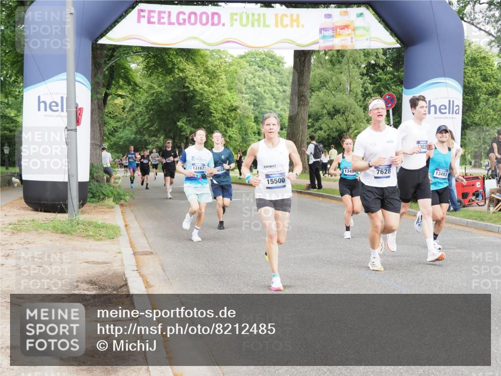 29.06.2025 - hella hamburg halbmarathon MichiJ http://msf.ph/oto/8212485 29.06.2025 10:23:18 Zwischen KM18-KM19 5550, 7628, 13493, 13494, 13771, 14448, 15268, 15500, 18026 meine-sportfotos.de
