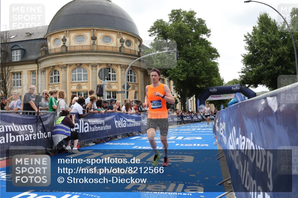 29.06.2025 - hella hamburg halbmarathon Strokosch-Dieckow http://msf.ph/oto/8212566 29.06.2025 10:23:01 Ziel 4128, 7862, 11624, 18328, 18930 meine-sportfotos.de