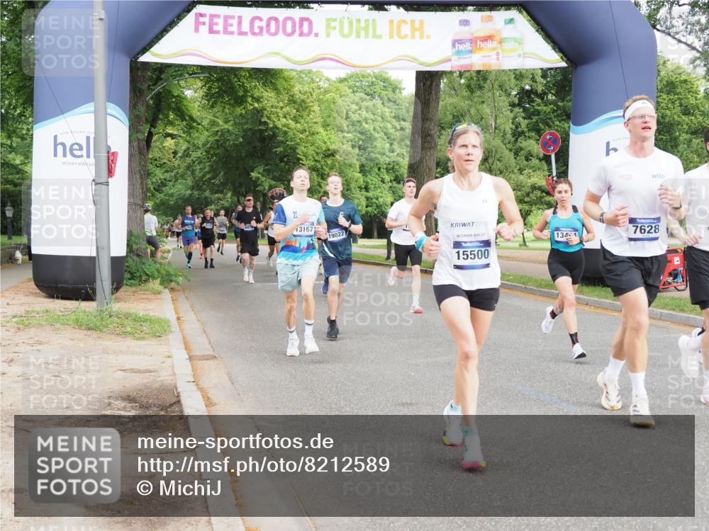 29.06.2025 - hella hamburg halbmarathon MichiJ http://msf.ph/oto/8212589 29.06.2025 10:23:18 Zwischen KM18-KM19 5550, 7628, 13493, 13494, 13771, 14448, 15268, 15500, 18026 meine-sportfotos.de