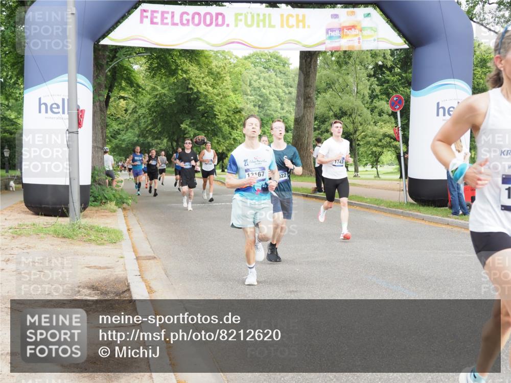 29.06.2025 - hella hamburg halbmarathon MichiJ http://msf.ph/oto/8212620 29.06.2025 10:23:19 Zwischen KM18-KM19 1743, 5550, 7628, 13167, 13493, 13494, 13771, 14448, 15268, 15500, 18026 meine-sportfotos.de