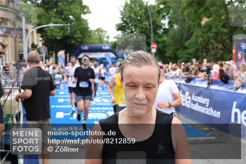 29.06.2025 - hella hamburg halbmarathon Zöllner http://msf.ph/oto/8212859 29.06.2025 10:50:35 Ziel 1750, 3414, 4127, 5447, 6282, 7397, 8153, 8576, 11214, 11455, 12624, 13812, 14626, 15803, 16806, 17179, 17247, 17319, 18006 meine-sportfotos.de