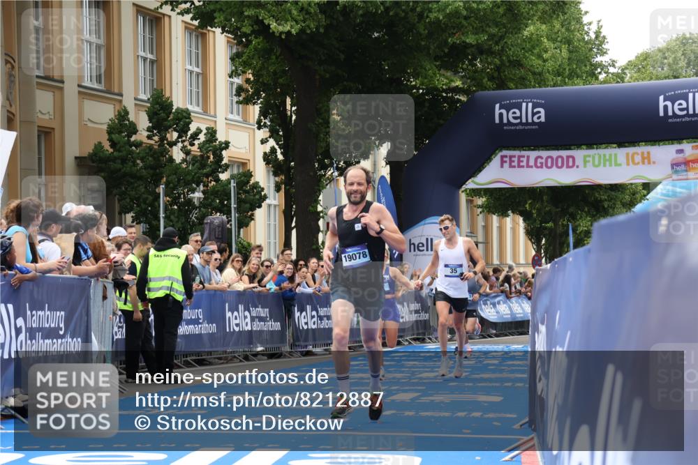 29.06.2025 - hella hamburg halbmarathon Strokosch-Dieckow http://msf.ph/oto/8212887 29.06.2025 10:23:25 Ziel 35, 52, 9385, 16169, 17771, 19078 meine-sportfotos.de