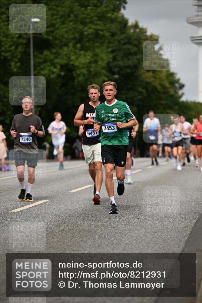 29.06.2025 - hella hamburg halbmarathon Dr. Thomas Lammeyer http://msf.ph/oto/8212931 29.06.2025 10:12:43 Kennedybrücke 1147, 1188, 1527, 2190, 2427, 2978, 4859, 5100, 5885, 6590, 6674, 6918, 7198, 7348, 7453, 9457, 9616, 9718, 9823, 9966, 10092, 10857 meine-sportfotos.de