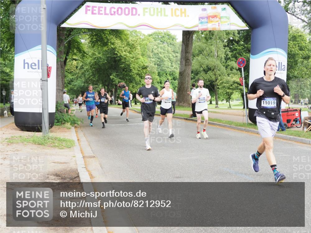 29.06.2025 - hella hamburg halbmarathon MichiJ http://msf.ph/oto/8212952 29.06.2025 10:23:21 Zwischen KM18-KM19 1743, 5550, 7628, 11019, 13167, 13493, 13494, 14448, 15268, 15500, 18026, 19022 meine-sportfotos.de