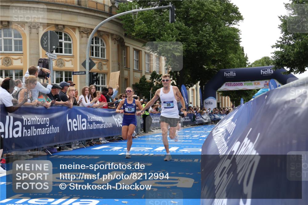 29.06.2025 - hella hamburg halbmarathon Strokosch-Dieckow http://msf.ph/oto/8212994 29.06.2025 10:23:28 Ziel 35, 52, 9385, 16169, 17771, 19078 meine-sportfotos.de