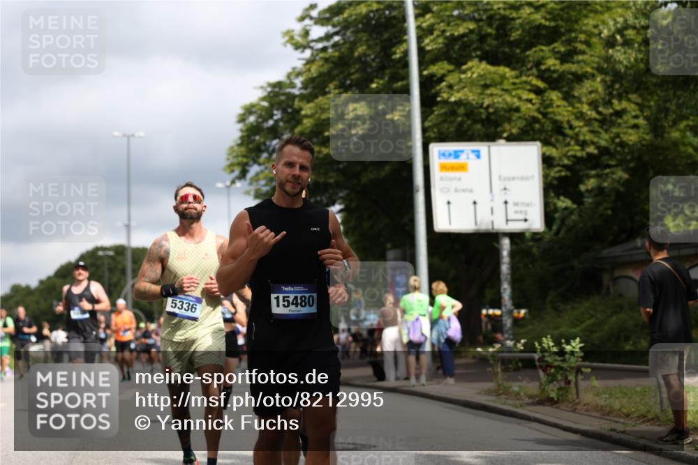 29.06.2025 - hella hamburg halbmarathon Yannick Fuchs http://msf.ph/oto/8212995 29.06.2025 10:45:24 20KM 1335, 1366, 2411, 2636, 2718, 2823, 2946, 4033, 4297, 4404, 4839, 4967, 5087, 5336, 5600, 5820, 7224, 7943, 8261, 8508, 8930, 8989, 9214, 9476, 9739, 9793, 9959, 10057, 10215, 10508, 10603, 10667, 10691, 10868, 11124, 11512, 11625, 11733, 12450, 12778, 13073, 13403, 13707, 13799, 14012, 14248, 14458, 15426, 15480, 15496, 15871, 15899, 16666, 16907, 17131, 17530, 17823, 18820, 19007, 19020, 19053 meine-sportfotos.de