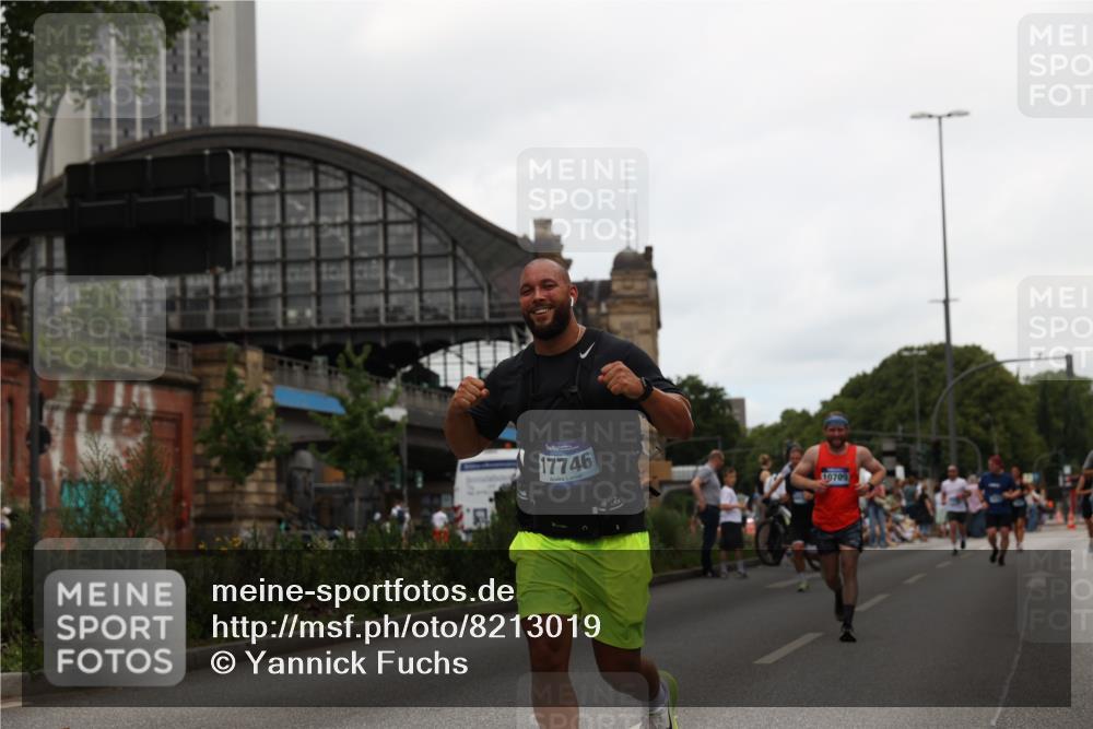 29.06.2025 - hella hamburg halbmarathon Yannick Fuchs http://msf.ph/oto/8213019 29.06.2025 11:03:23 20KM 1745, 7741, 8217, 8755, 9781, 10343, 10709, 11025, 11088, 11873, 12492, 12521, 12912, 14384, 14404, 15012, 15037, 15038, 15307, 15834, 16826, 17113, 17746, 17806, 17988, 18042, 18910 meine-sportfotos.de