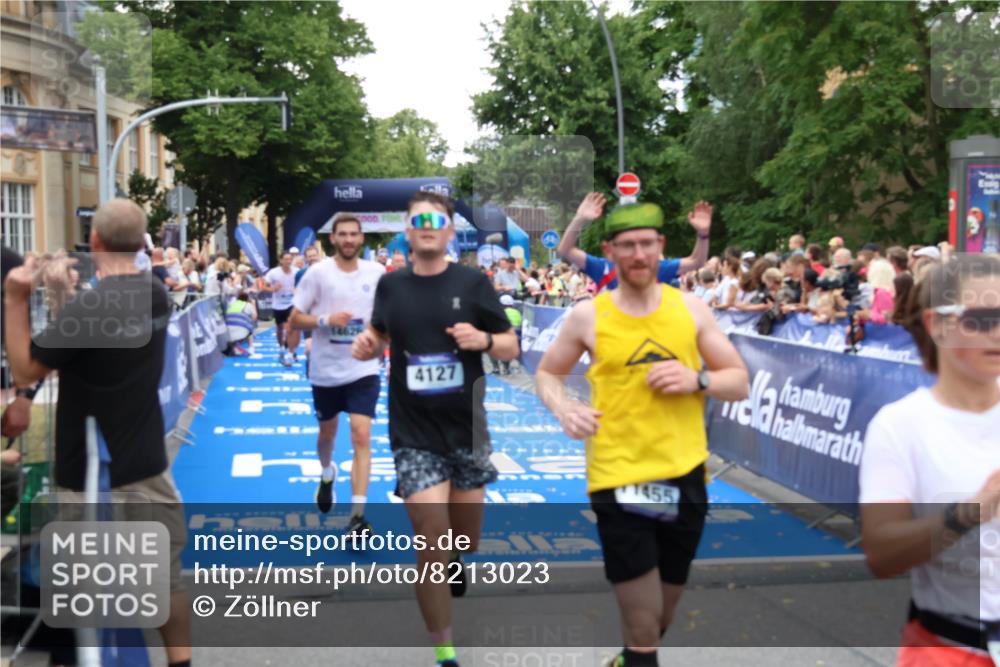 29.06.2025 - hella hamburg halbmarathon Zöllner http://msf.ph/oto/8213023 29.06.2025 10:50:36 Ziel 1399, 1750, 3414, 4127, 4346, 5447, 6282, 7397, 7786, 8153, 8576, 9057, 11214, 11455, 13812, 14626, 15519, 15803, 16806, 17179, 17247, 17319, 18006 meine-sportfotos.de