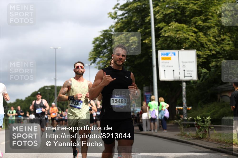 29.06.2025 - hella hamburg halbmarathon Yannick Fuchs http://msf.ph/oto/8213044 29.06.2025 10:45:24 20KM 1335, 1366, 2411, 2636, 2718, 2823, 2946, 4033, 4297, 4404, 4839, 4967, 5087, 5336, 5600, 5820, 7224, 7943, 8261, 8508, 8930, 8989, 9214, 9476, 9739, 9793, 9959, 10057, 10215, 10508, 10603, 10667, 10691, 10868, 11124, 11512, 11625, 11733, 12450, 12778, 13073, 13403, 13707, 13799, 14012, 14248, 14458, 15426, 15480, 15496, 15871, 15899, 16666, 16907, 17131, 17530, 17823, 18820, 19007, 19020, 19053 meine-sportfotos.de
