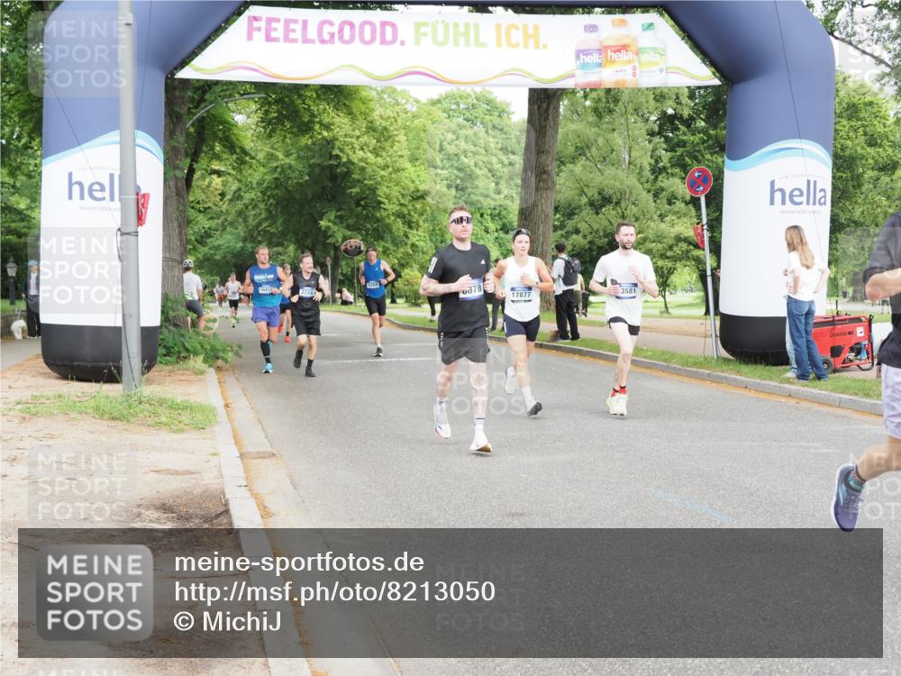 29.06.2025 - hella hamburg halbmarathon MichiJ http://msf.ph/oto/8213050 29.06.2025 10:23:22 Zwischen KM18-KM19 1743, 7628, 11019, 13167, 13493, 13494, 14448, 15500, 18026, 19022 meine-sportfotos.de