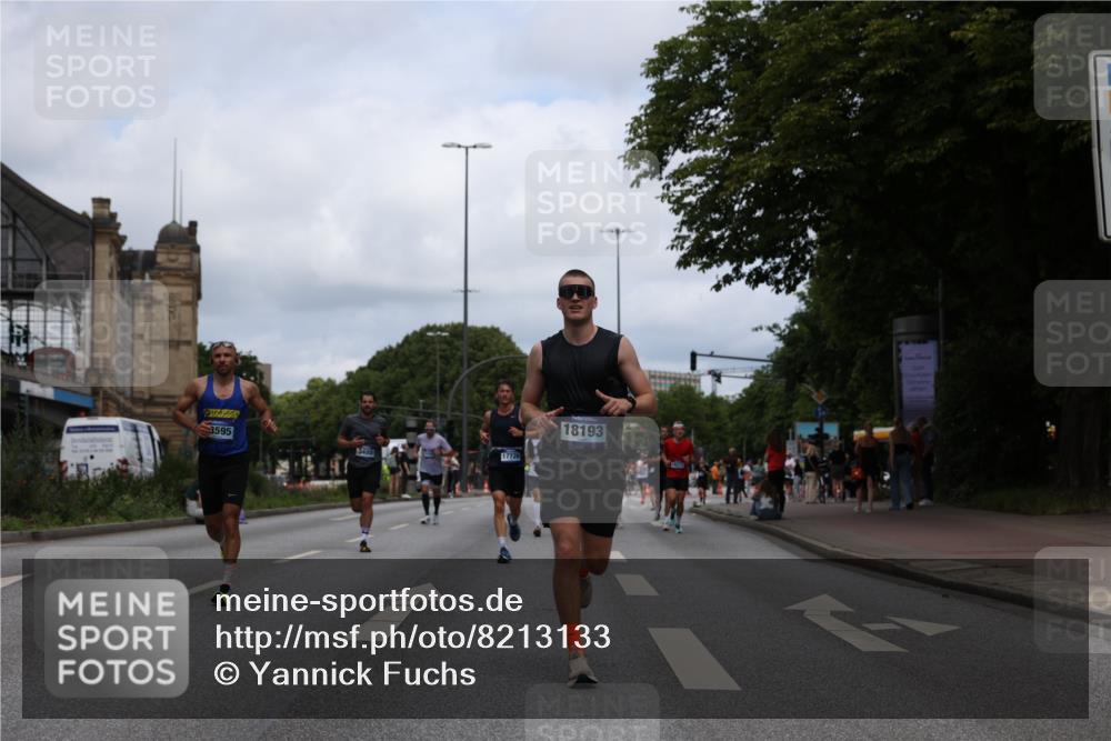 29.06.2025 - hella hamburg halbmarathon Yannick Fuchs http://msf.ph/oto/8213133 29.06.2025 10:32:32 20KM 1505, 2404, 3480, 3790, 5791, 7152, 7154, 7743, 8002, 8571, 9017, 9171, 9643, 9944, 10793, 10922, 11106, 11952, 13148, 13595, 13900, 14274, 15303, 15382, 15888, 16698, 17726, 18103, 18193, 18276, 18277, 18723 meine-sportfotos.de