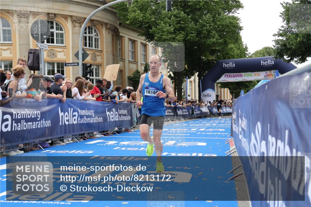 29.06.2025 - hella hamburg halbmarathon Strokosch-Dieckow http://msf.ph/oto/8213172 29.06.2025 10:23:35 Ziel 5301, 7834, 9151, 16169 meine-sportfotos.de