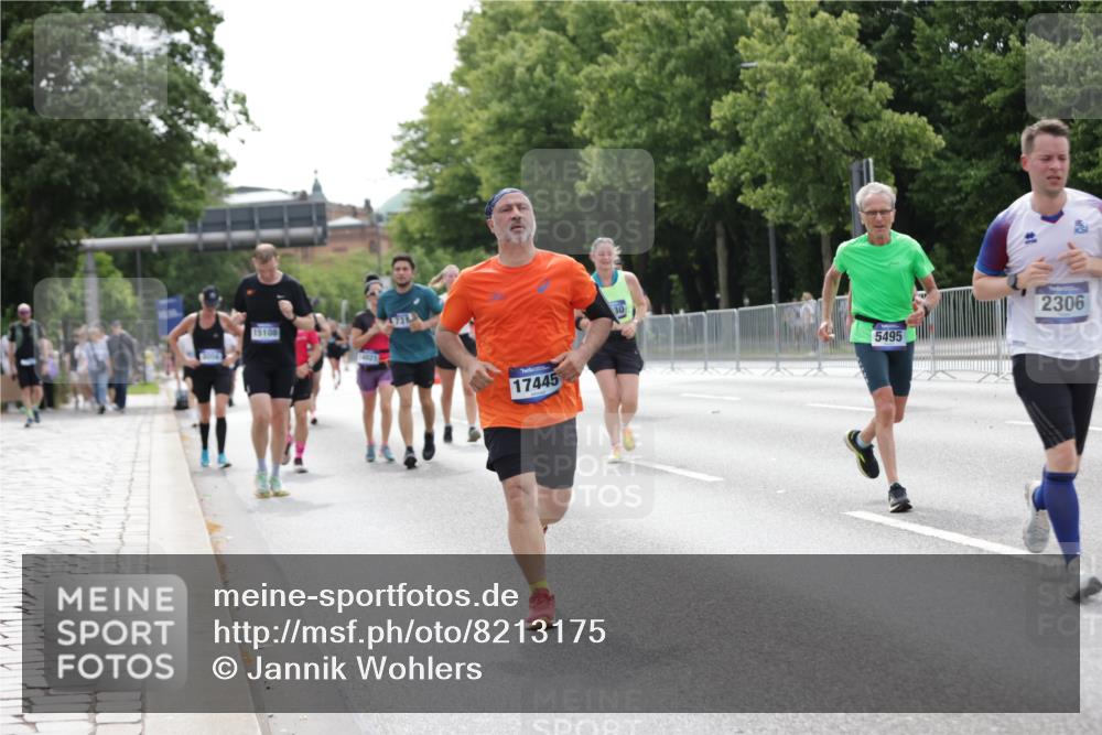 29.06.2025 - hella hamburg halbmarathon Jannik Wohlers http://msf.ph/oto/8213175 29.06.2025 10:26:42 Lombardsbrücke 1530, 1793, 2045, 2306, 2775, 4358, 5494, 5495, 5707, 6259, 6637, 7234, 7314, 8056, 8281, 9349, 10077, 10465, 11110, 13462, 14020, 14021, 15108, 15641, 16479, 17049, 17445, 18976, 18978 meine-sportfotos.de