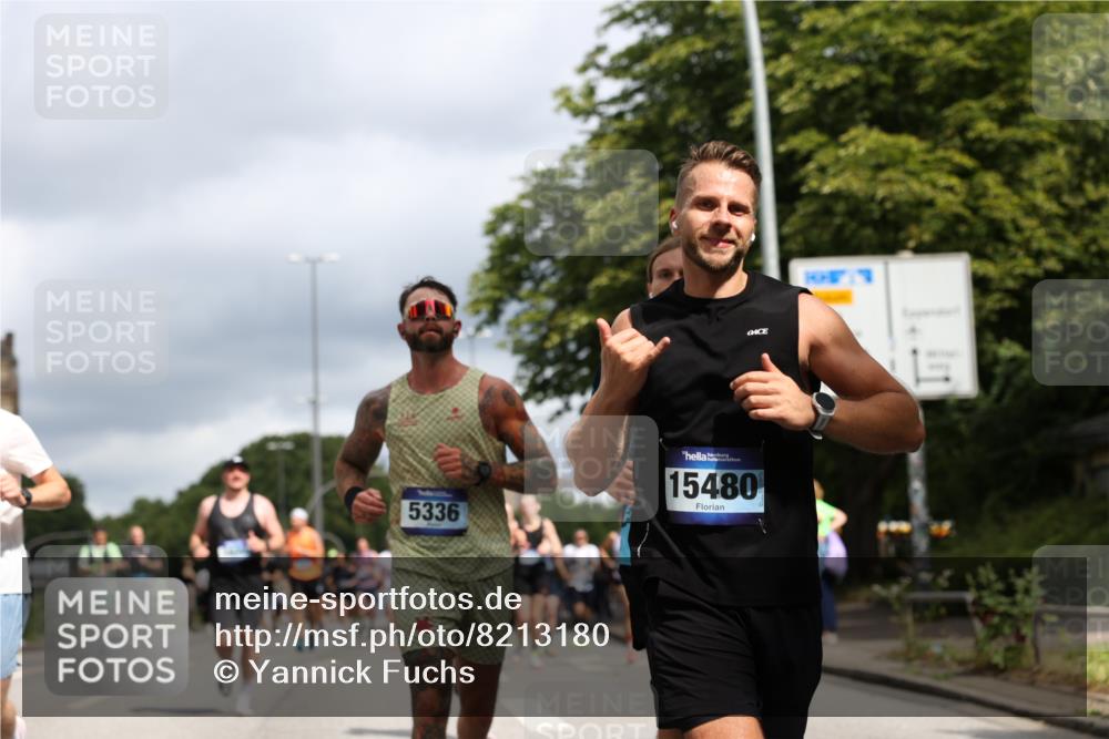 29.06.2025 - hella hamburg halbmarathon Yannick Fuchs http://msf.ph/oto/8213180 29.06.2025 10:45:25 20KM 1335, 1366, 2411, 2636, 2718, 2823, 2946, 4033, 4297, 4404, 4839, 4967, 5087, 5336, 5600, 5820, 7224, 7943, 8508, 8930, 8989, 9214, 9476, 9739, 9793, 9959, 10057, 10215, 10508, 10603, 10667, 10691, 10868, 11124, 11512, 11625, 11733, 12450, 13073, 13403, 13707, 13799, 14012, 14248, 14458, 15426, 15480, 15496, 15871, 15899, 16666, 16907, 17131, 17530, 17823, 18820, 19007, 19020, 19053 meine-sportfotos.de