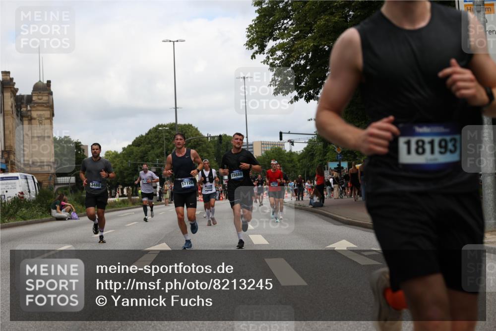 29.06.2025 - hella hamburg halbmarathon Yannick Fuchs http://msf.ph/oto/8213245 29.06.2025 10:32:34 20KM 1505, 3480, 5791, 7152, 7154, 7743, 8002, 8571, 9017, 9171, 9643, 9944, 10793, 10922, 11106, 11952, 13148, 13595, 13900, 14274, 15303, 15382, 15888, 16698, 17726, 18193, 18276, 18277, 18529, 18723 meine-sportfotos.de