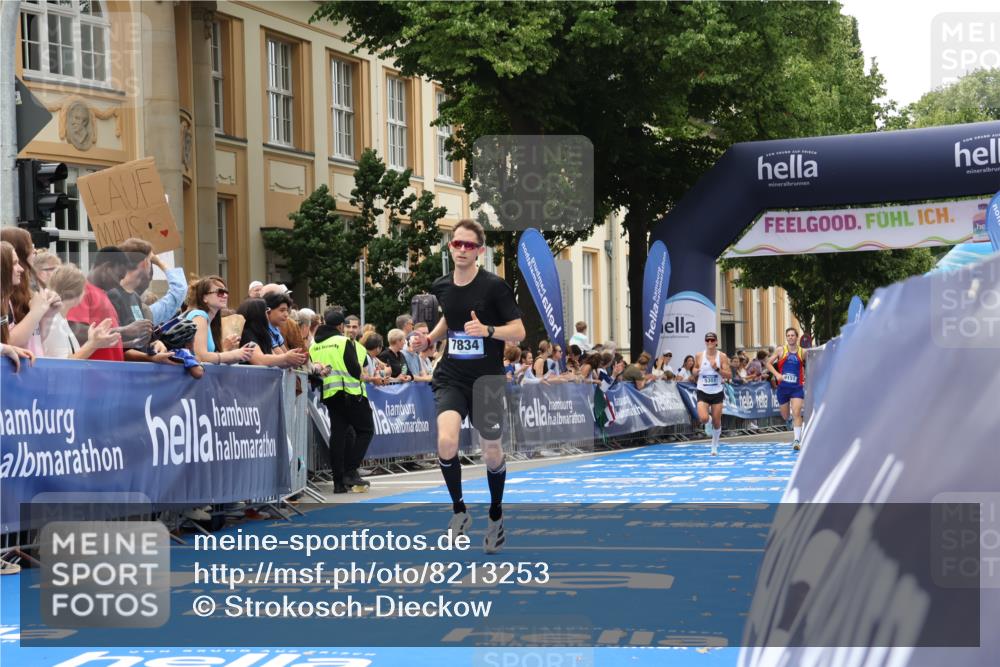 29.06.2025 - hella hamburg halbmarathon Strokosch-Dieckow http://msf.ph/oto/8213253 29.06.2025 10:23:40 Ziel 5301, 6699, 7834, 9151, 10780 meine-sportfotos.de