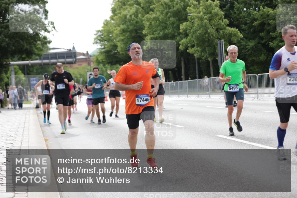 29.06.2025 - hella hamburg halbmarathon Jannik Wohlers http://msf.ph/oto/8213334 29.06.2025 10:26:42 Lombardsbrücke 1530, 1793, 2045, 2306, 2775, 4358, 5494, 5495, 5707, 6259, 6637, 7234, 7314, 8056, 8281, 9349, 10077, 10465, 11110, 13462, 14020, 14021, 15108, 15641, 16479, 17049, 17445, 18976, 18978 meine-sportfotos.de