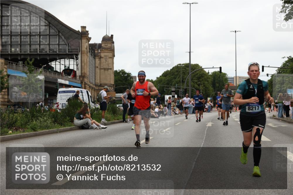 29.06.2025 - hella hamburg halbmarathon Yannick Fuchs http://msf.ph/oto/8213532 29.06.2025 11:03:24 20KM 1745, 2852, 7741, 8217, 8755, 9781, 10343, 10709, 11025, 11088, 11873, 12492, 12521, 12912, 14384, 14404, 15012, 15037, 15038, 15307, 15834, 16826, 17113, 17746, 17806, 17988, 18042, 18910 meine-sportfotos.de