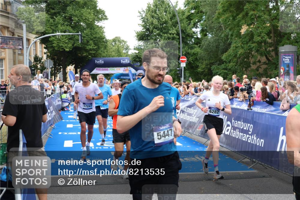29.06.2025 - hella hamburg halbmarathon Zöllner http://msf.ph/oto/8213535 29.06.2025 10:50:40 Ziel 1399, 1750, 4346, 6282, 6662, 6712, 7397, 7583, 7786, 8576, 9057, 11214, 13808, 13812, 13875, 15519, 15803, 16291, 16806, 17179, 17247, 18006, 18413, 18820 meine-sportfotos.de