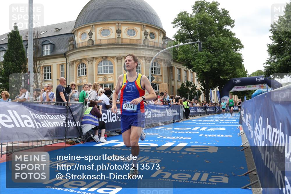 29.06.2025 - hella hamburg halbmarathon Strokosch-Dieckow http://msf.ph/oto/8213573 29.06.2025 10:23:46 Ziel 5301, 6699, 7963, 9151, 9447, 10780, 12360 meine-sportfotos.de