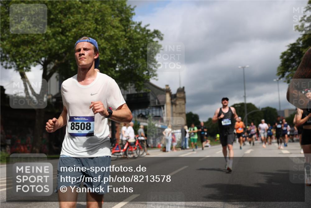 29.06.2025 - hella hamburg halbmarathon Yannick Fuchs http://msf.ph/oto/8213578 29.06.2025 10:45:26 20KM 1335, 1366, 2411, 2636, 2718, 2823, 2946, 4033, 4297, 4404, 4839, 4967, 5087, 5336, 5600, 5820, 7224, 7943, 8508, 8930, 8989, 9214, 9476, 9739, 9793, 9959, 10057, 10215, 10508, 10603, 10667, 10691, 10868, 11124, 11512, 11625, 11733, 12450, 13073, 13403, 13707, 13799, 14012, 14248, 14458, 14994, 15426, 15480, 15496, 15871, 15899, 16666, 16907, 17131, 17530, 17823, 18820, 19007, 19020, 19053 meine-sportfotos.de