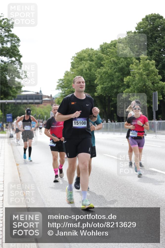 29.06.2025 - hella hamburg halbmarathon Jannik Wohlers http://msf.ph/oto/8213629 29.06.2025 10:26:46 Lombardsbrücke 1530, 1793, 2306, 2775, 4358, 5494, 5495, 5707, 6259, 6637, 7234, 7314, 7944, 8056, 8281, 9349, 10077, 10465, 11110, 11766, 13462, 14020, 14021, 15108, 15641, 17049, 17445, 18976 meine-sportfotos.de