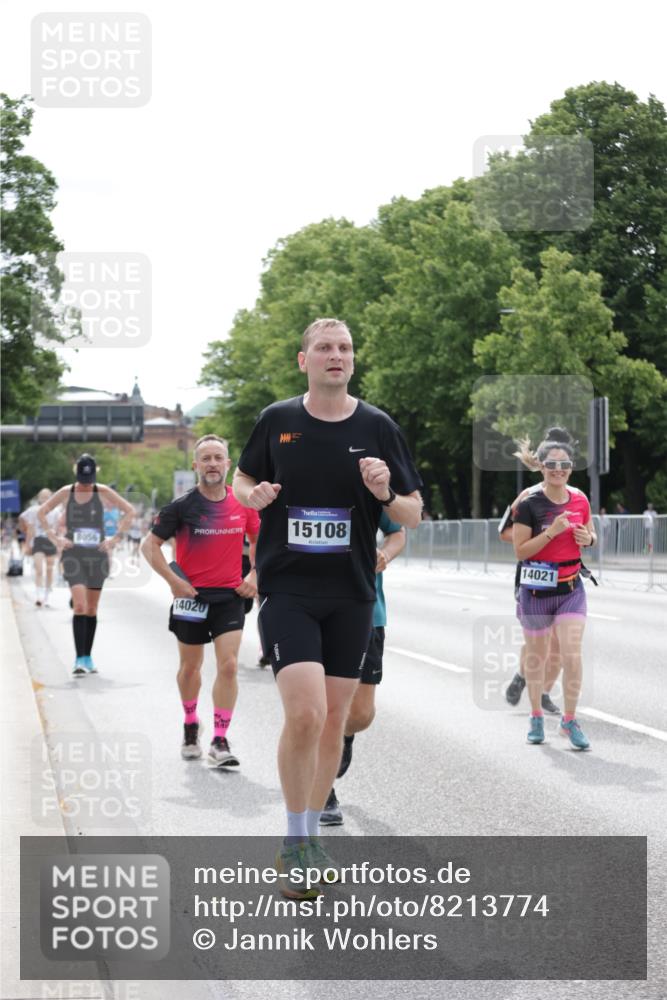 29.06.2025 - hella hamburg halbmarathon Jannik Wohlers http://msf.ph/oto/8213774 29.06.2025 10:26:46 Lombardsbrücke 1530, 1793, 2306, 2775, 4358, 5494, 5495, 5707, 6259, 6637, 7234, 7314, 7944, 8056, 8281, 9349, 10077, 10465, 11110, 11766, 13462, 14020, 14021, 15108, 15641, 17049, 17445, 18976 meine-sportfotos.de