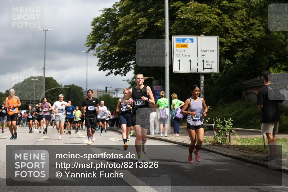 29.06.2025 - hella hamburg halbmarathon Yannick Fuchs http://msf.ph/oto/8213826 29.06.2025 10:45:28 20KM 1335, 1366, 2636, 2718, 2823, 2946, 4033, 4297, 4404, 4839, 4967, 5087, 5336, 5600, 5820, 7224, 7943, 8508, 8856, 8930, 8989, 9214, 9476, 9656, 9739, 9793, 9869, 9959, 10057, 10508, 10603, 10667, 10691, 10868, 11124, 11512, 11625, 11733, 12450, 13073, 13403, 13707, 13726, 13799, 14012, 14248, 14458, 14994, 15426, 15480, 15496, 15871, 15899, 16666, 16907, 17131, 17530, 18820, 19007, 19020, 19053 meine-sportfotos.de