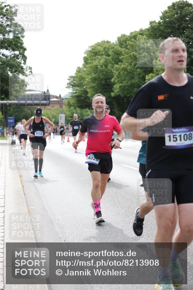 29.06.2025 - hella hamburg halbmarathon Jannik Wohlers http://msf.ph/oto/8213908 29.06.2025 10:26:47 Lombardsbrücke 1530, 1793, 2306, 2775, 4358, 5494, 5495, 5707, 6259, 6637, 7234, 7314, 7944, 8056, 8281, 9349, 10077, 10465, 11110, 11766, 14020, 14021, 15108, 15641, 17049, 17445, 18976 meine-sportfotos.de