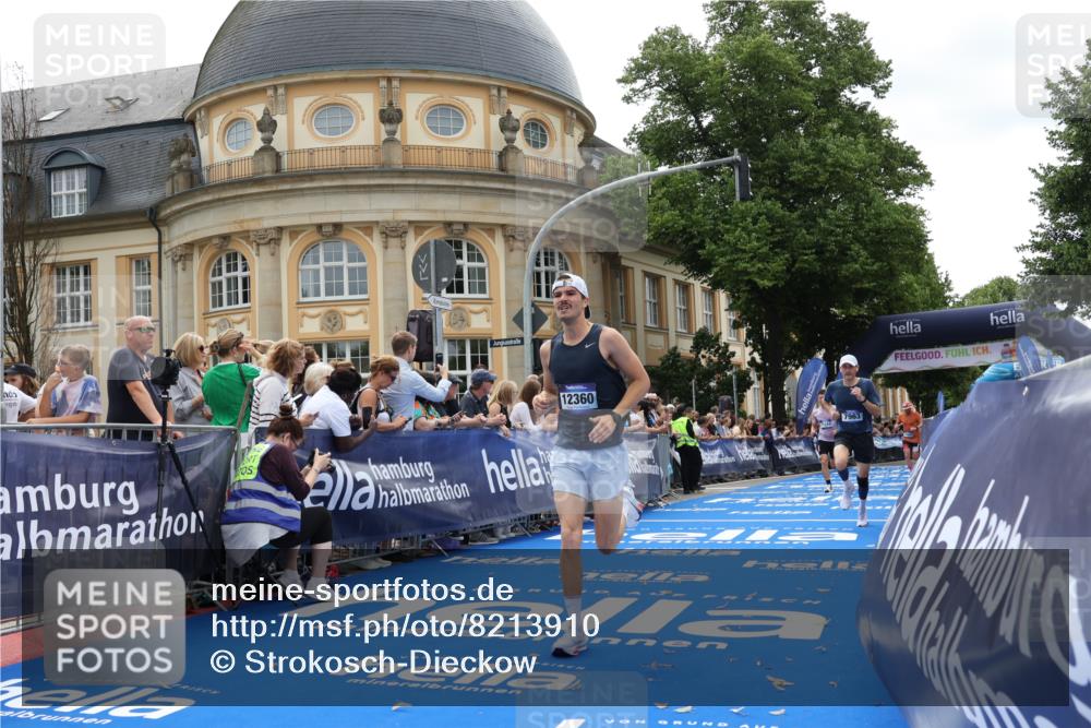 29.06.2025 - hella hamburg halbmarathon Strokosch-Dieckow http://msf.ph/oto/8213910 29.06.2025 10:23:56 Ziel 7963, 11194, 12360, 13440, 14753 meine-sportfotos.de
