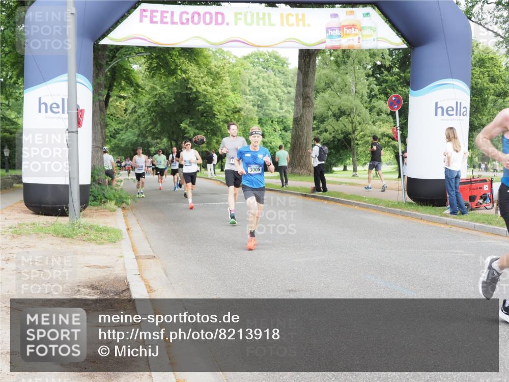 29.06.2025 - hella hamburg halbmarathon MichiJ http://msf.ph/oto/8213918 29.06.2025 10:23:27 Zwischen KM18-KM19 1743, 5269, 11019, 11230, 13167, 16417, 17877, 19022 meine-sportfotos.de