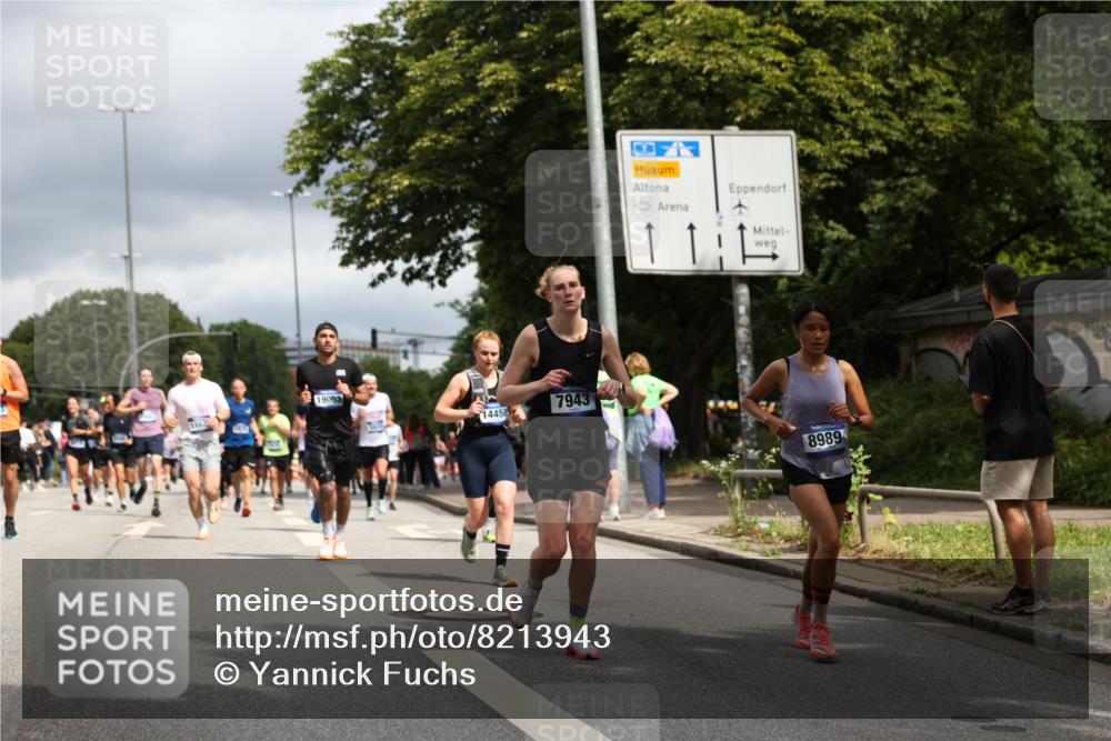 29.06.2025 - hella hamburg halbmarathon Yannick Fuchs http://msf.ph/oto/8213943 29.06.2025 10:45:28 20KM 1335, 1366, 2636, 2718, 2823, 2946, 4033, 4297, 4404, 4839, 4967, 5087, 5336, 5600, 5820, 7224, 7943, 8508, 8856, 8930, 8989, 9214, 9476, 9656, 9739, 9793, 9869, 9959, 10057, 10508, 10603, 10667, 10691, 10868, 11124, 11512, 11625, 11733, 12450, 13073, 13403, 13707, 13726, 13799, 14012, 14248, 14458, 14994, 15426, 15480, 15496, 15871, 15899, 16666, 16907, 17131, 17530, 18820, 19007, 19020, 19053 meine-sportfotos.de