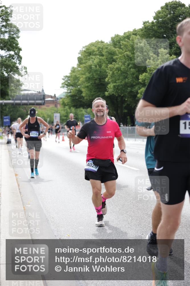 29.06.2025 - hella hamburg halbmarathon Jannik Wohlers http://msf.ph/oto/8214018 29.06.2025 10:26:47 Lombardsbrücke 1530, 1793, 2306, 2775, 4358, 5494, 5495, 5707, 6259, 6637, 7234, 7314, 7944, 8056, 8281, 9349, 10077, 10465, 11110, 11766, 14020, 14021, 15108, 15641, 17049, 17445, 18976 meine-sportfotos.de