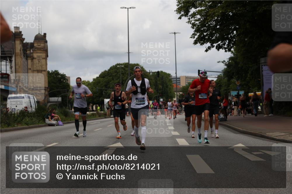 29.06.2025 - hella hamburg halbmarathon Yannick Fuchs http://msf.ph/oto/8214021 29.06.2025 10:32:37 20KM 1505, 3480, 7152, 7154, 7229, 7743, 8002, 8571, 9171, 9643, 9944, 10793, 10922, 11106, 11952, 13595, 13900, 14274, 14992, 15303, 15382, 15888, 16698, 17726, 18193, 18276, 18277, 18529, 18584, 18723 meine-sportfotos.de