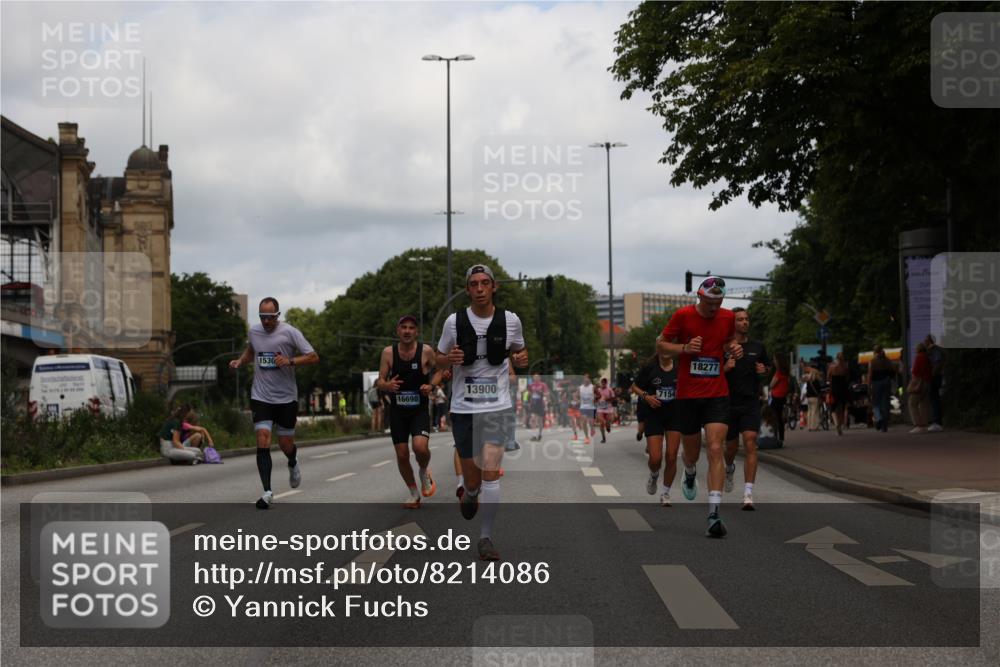 29.06.2025 - hella hamburg halbmarathon Yannick Fuchs http://msf.ph/oto/8214086 29.06.2025 10:32:37 20KM 1505, 3480, 7152, 7154, 7229, 7743, 8002, 8571, 9171, 9643, 9944, 10793, 10922, 11106, 11952, 13595, 13900, 14274, 14992, 15303, 15382, 15888, 16698, 17726, 18193, 18276, 18277, 18529, 18584, 18723 meine-sportfotos.de