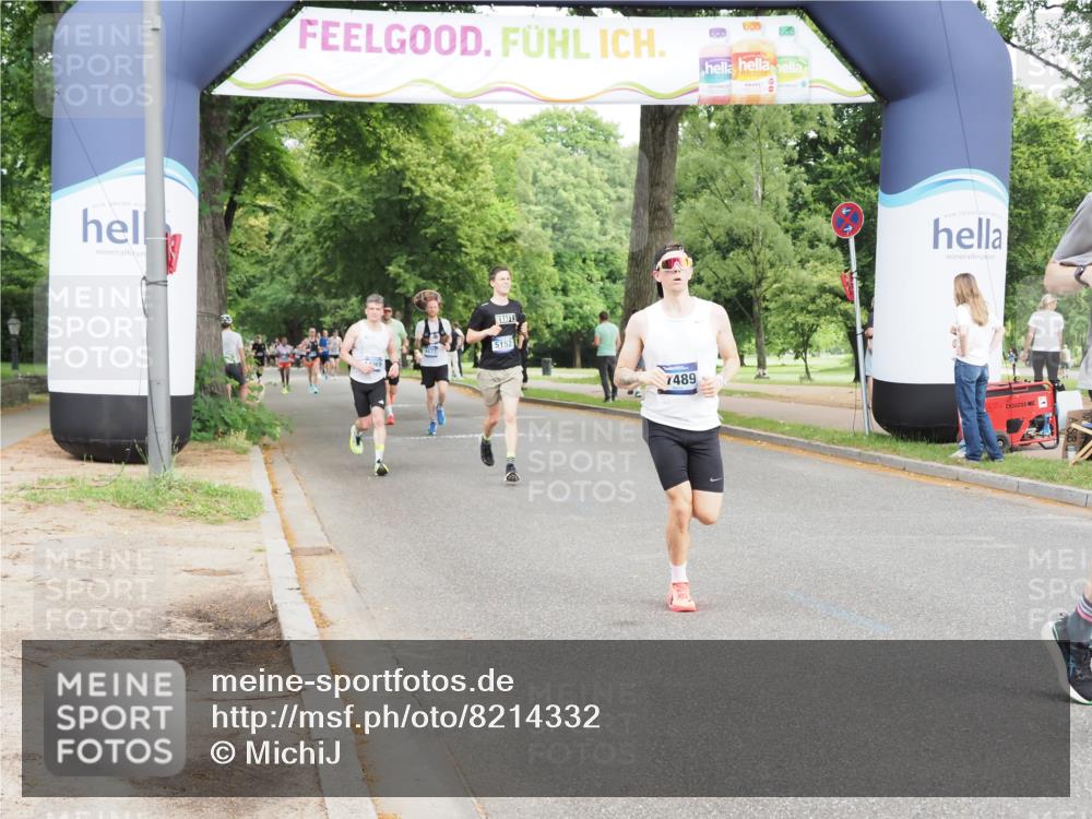 29.06.2025 - hella hamburg halbmarathon MichiJ http://msf.ph/oto/8214332 29.06.2025 10:23:30 Zwischen KM18-KM19 3005, 5152, 5269, 11230, 16417, 17489, 17877 meine-sportfotos.de