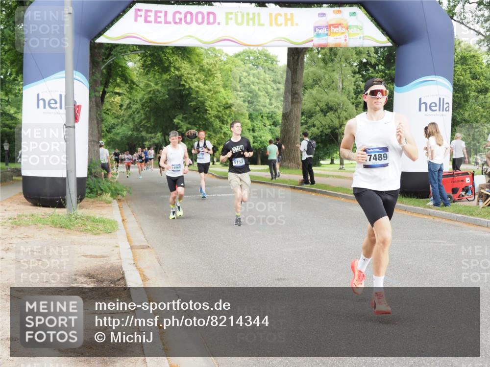 29.06.2025 - hella hamburg halbmarathon MichiJ http://msf.ph/oto/8214344 29.06.2025 10:23:30 Zwischen KM18-KM19 3005, 5152, 5269, 11230, 16417, 17489, 17877 meine-sportfotos.de